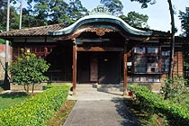 桃園神社「唐破風」