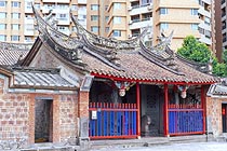 淡水鄞山寺