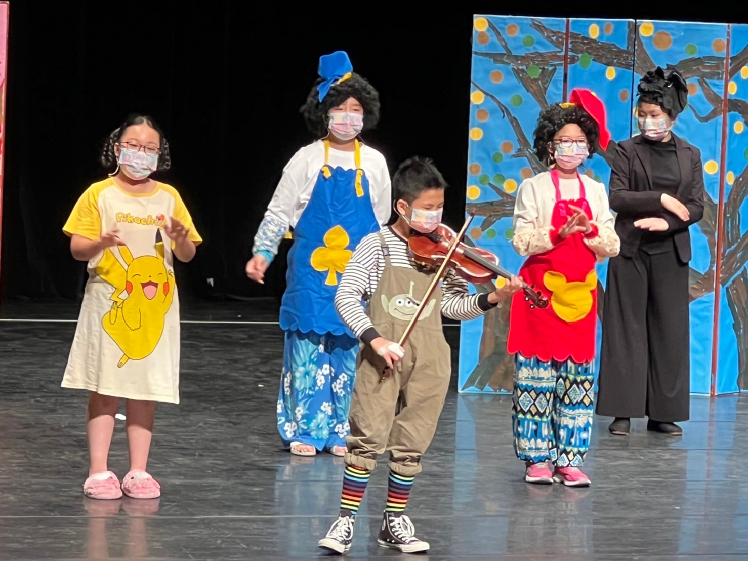 110學年創意戲劇比賽—舞臺劇演出花絮.jpg