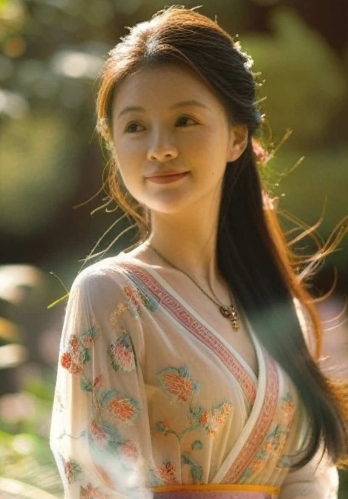 作者：黃美瑟